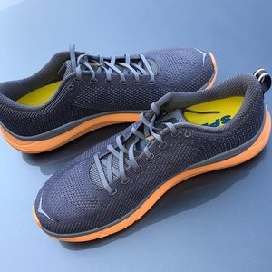 NWOT HOKA HUDANA MENS 12